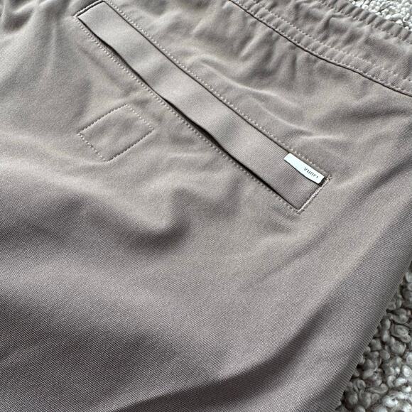 Vuori Men’s Meta Jogger 30” Smokey Taupe - Size XXL - Picture 8 of 9